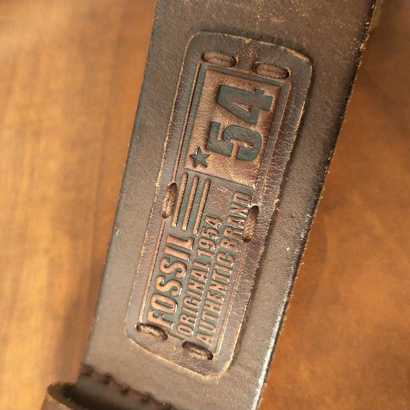 Fossil leather belt with steel buckle - Picture 3 of 6
